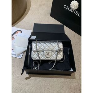 Chanel Women Pre-Loved Bag Brand New Condition